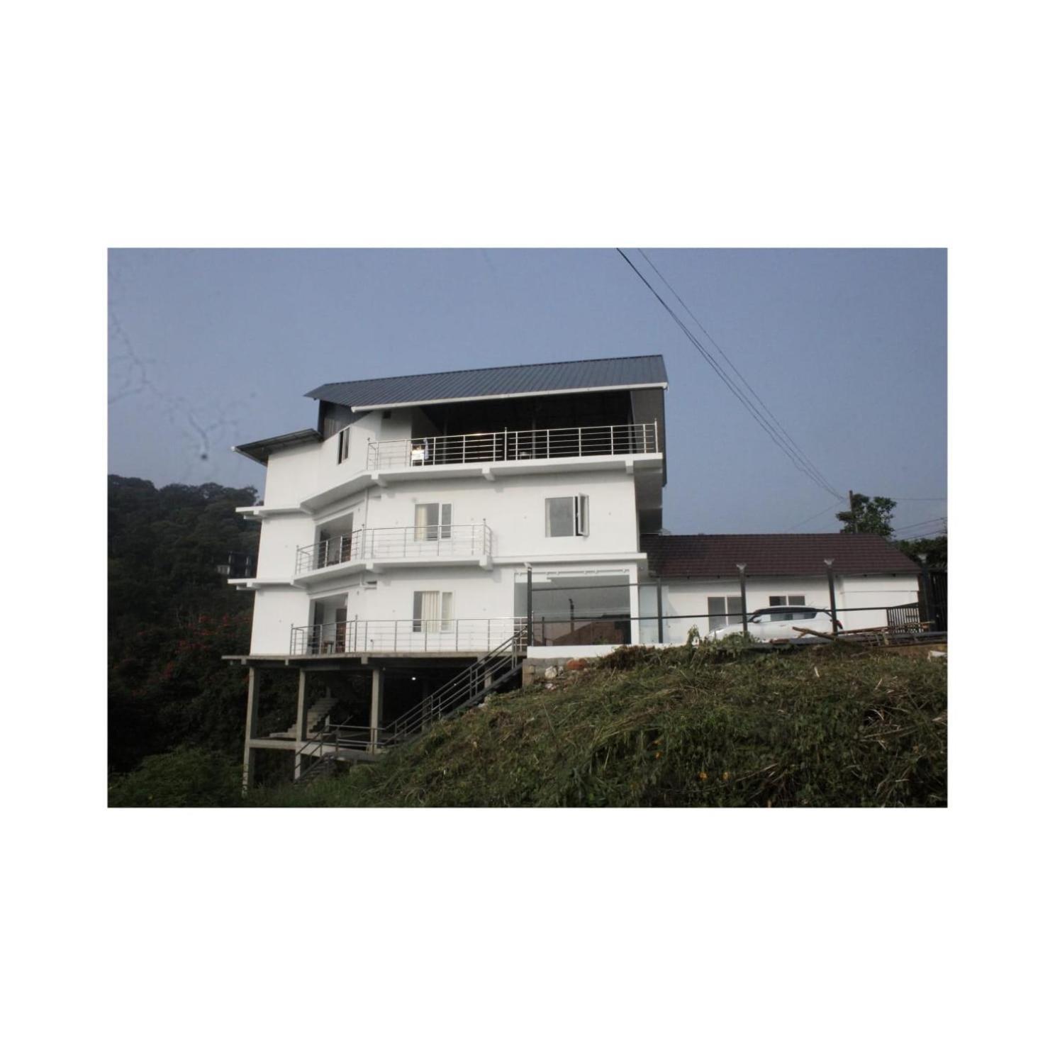 Blossom Valley Cottage Munnar Exterior photo